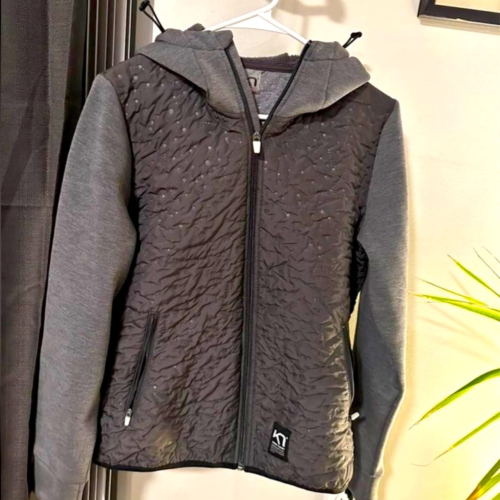 Zip-up Hoodie